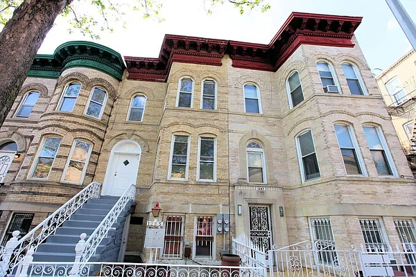 Rented by Massada Home Sales Inc | media 16