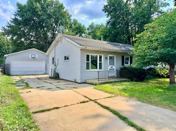 1111 Evans Ave, Machesney Park, IL 61115