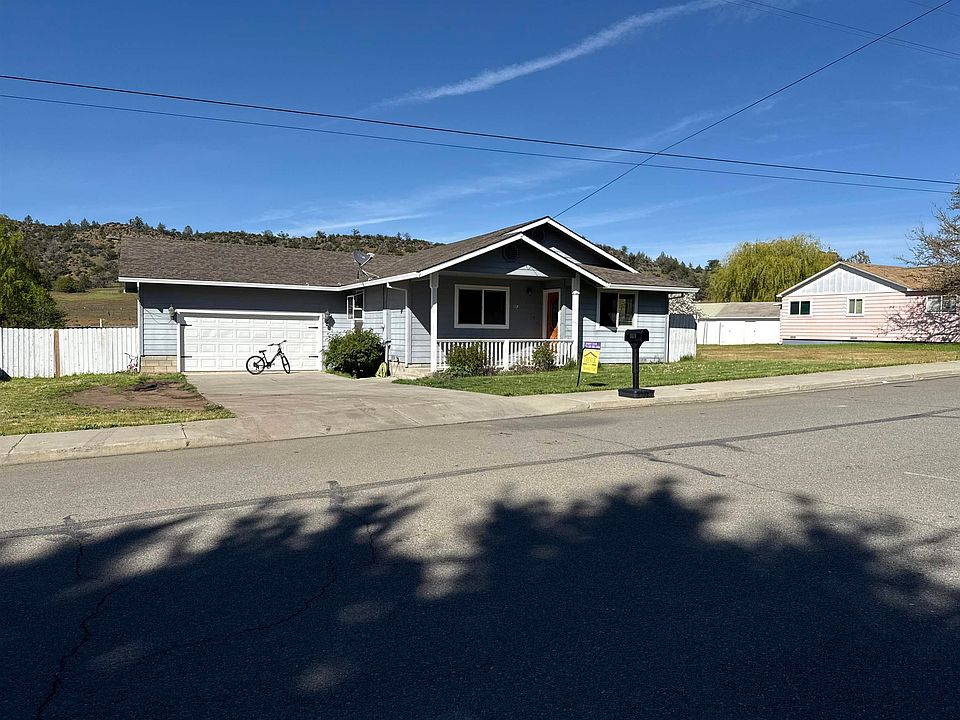1st image of 922 Campbell Ave