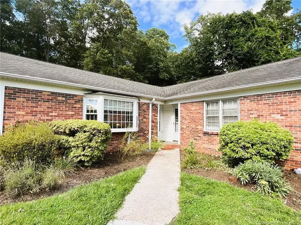 5 Boxwood Drive #5, Brookfield, CT 06804