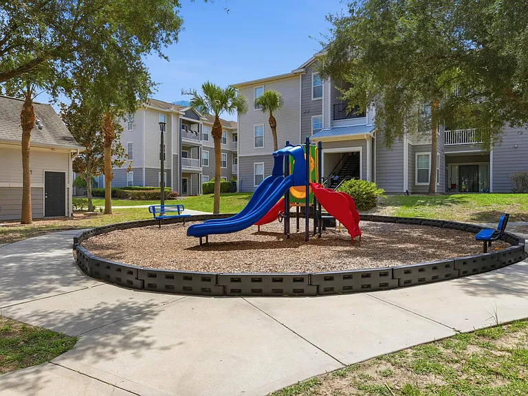 Westgate Apartments — Photo 9