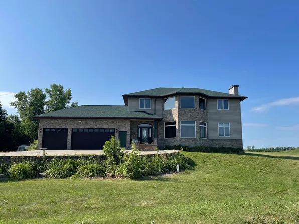 1099 County Rd N, Roberts, WI 54023