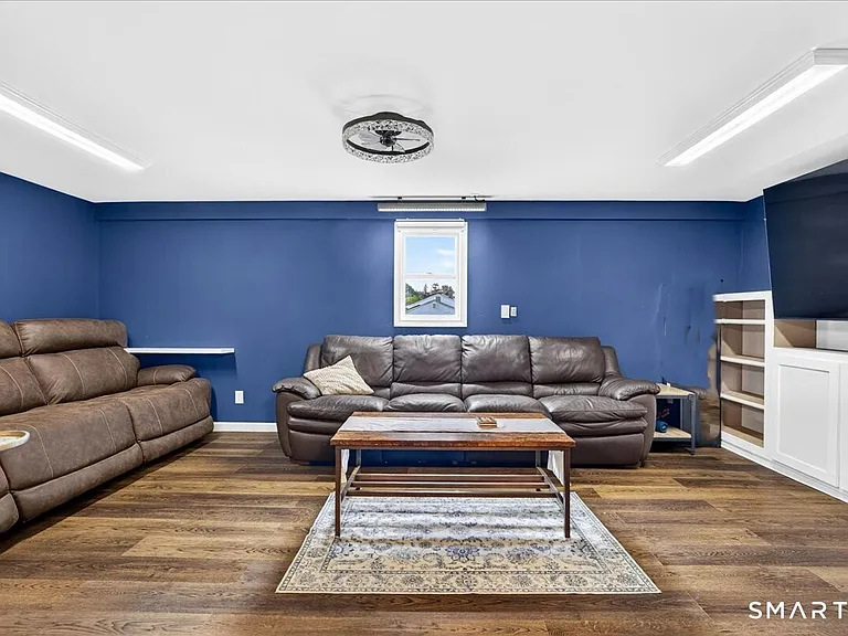 440 Evergreen Ave — Photo 37
