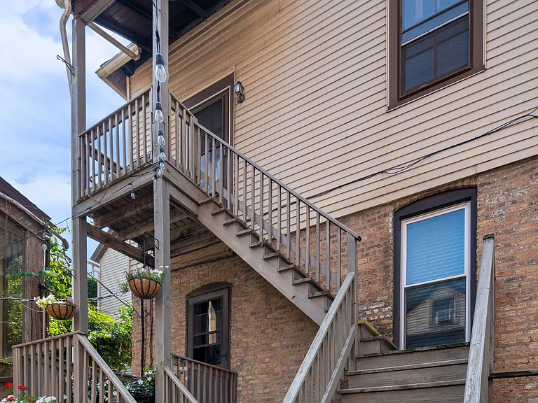 1734 N Sedgwick St #1 — Photo 16