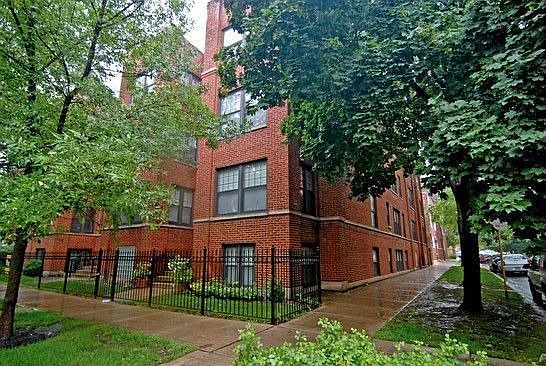 2448 W Leland 