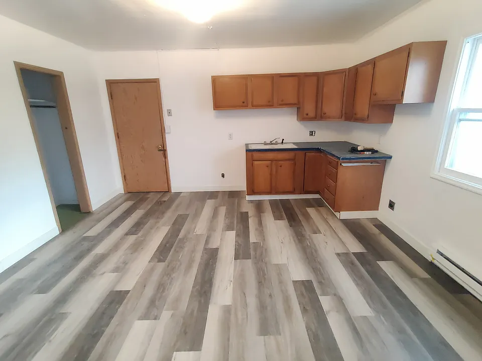 703 H Ave #4