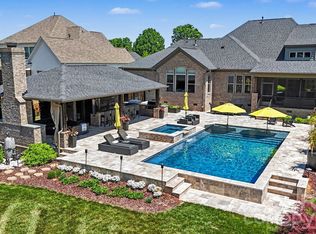 720 Farmer Mill Ln, Matthews, NC 28104