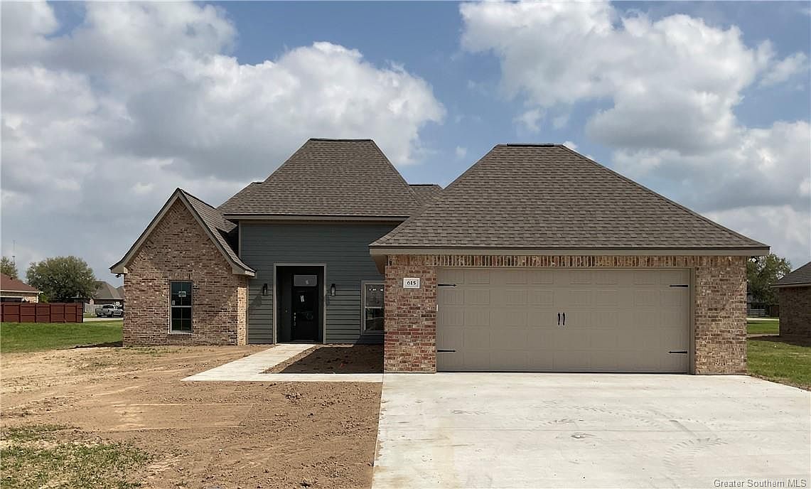 615 Walnut, Iowa, LA 70647 MLS SWL22007633 Zillow