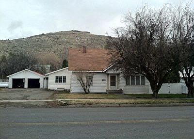 House front from street