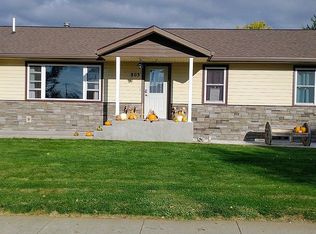 803 Ontario Ave, Elwood, NE 68937