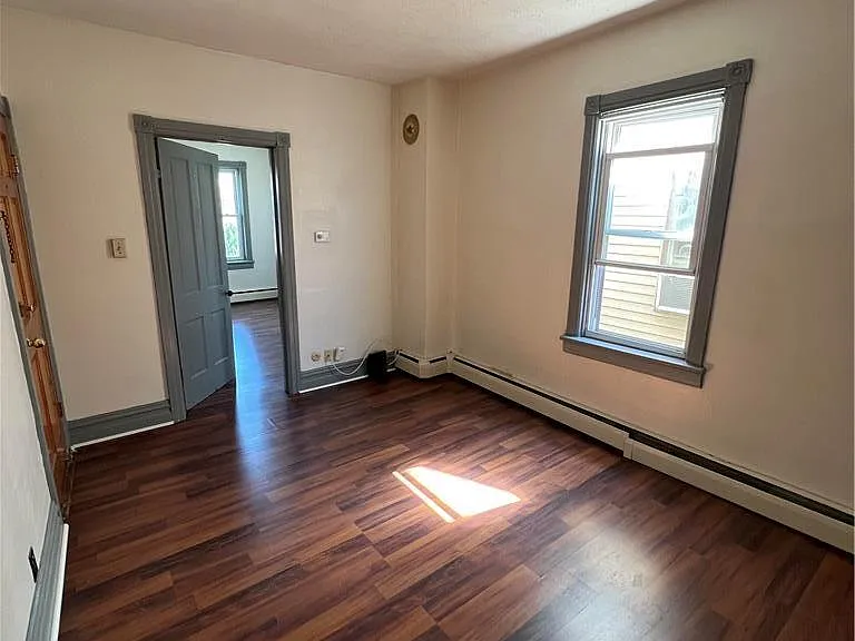 1690 Newport Ave #4 — Photo 5