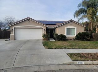 4011 S Creekside Ct, Visalia, CA 93277