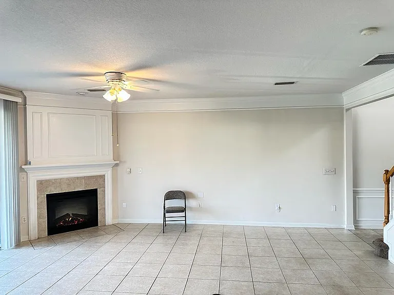 7499 Devondale Way — Photo 4