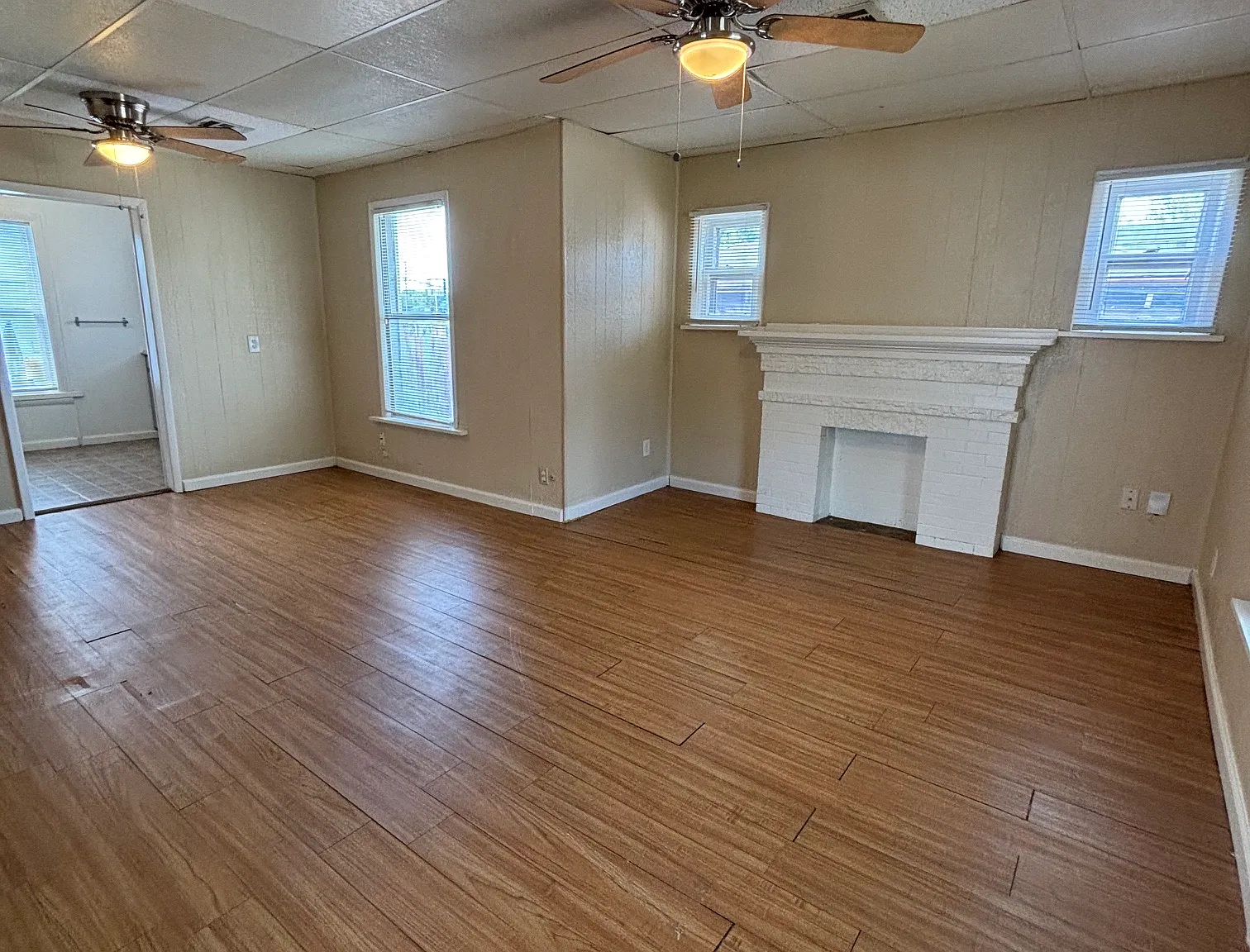 2 bed, 800 sqft, $1,095 — Photo 4