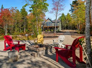 250 Maple Leaf Ln, Lunenburg, NS B4V 7V1