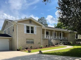 1800 Dunroamin Ln, Fayetteville, TN 37334