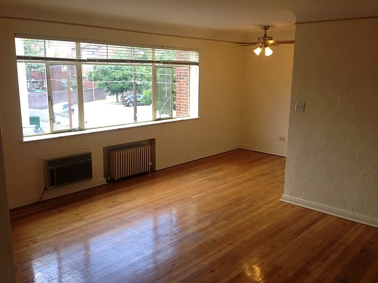 Goldsborough Apartments — Photo 8