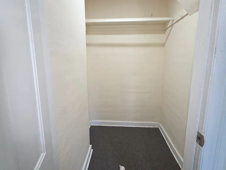 33 Washington St — Photo 27