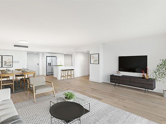 4th image of 551 NW 34th St #2008