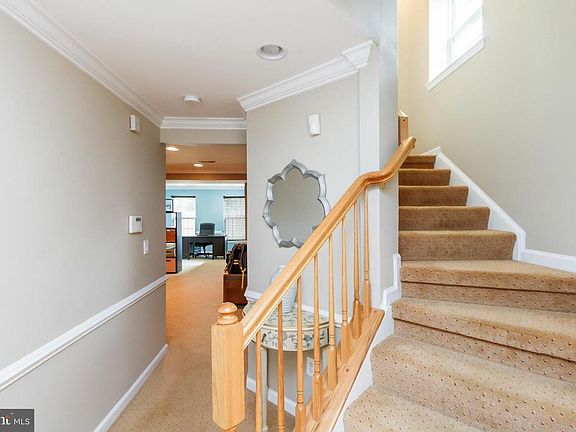 2nd image of 1500 Grosbeak Ct