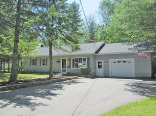 79 Canterbury Rd, Brewer, ME 04412