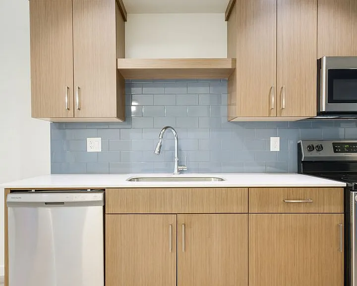 Ellie Jean Apartments — Photo 17