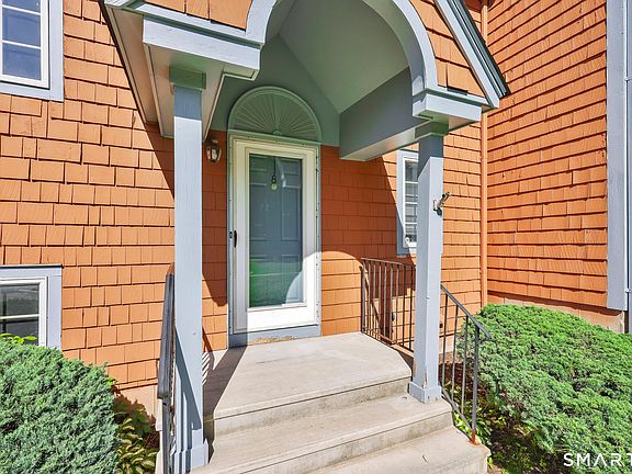 2nd image of 8 Julia Court #8