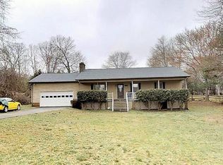 1425 32nd Street Ct NE, Conover, NC 28613