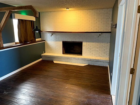 Lower living space