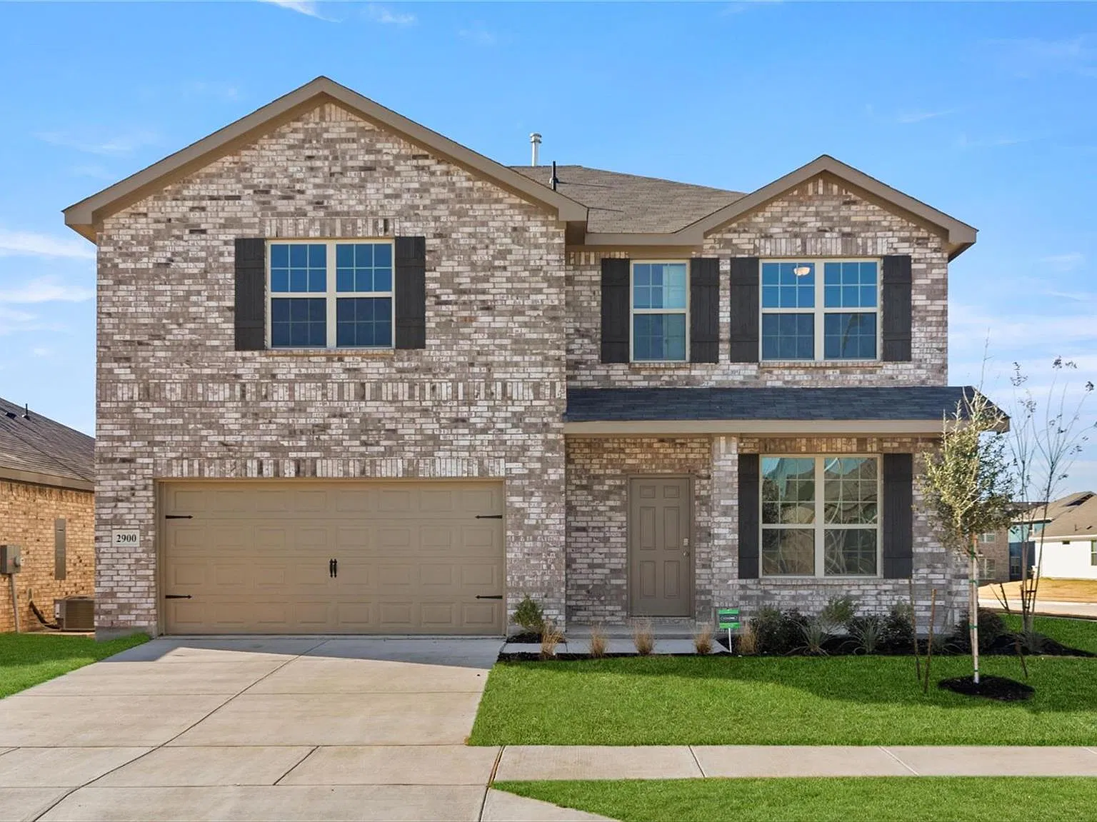 4 bed, 2.5 bath, 2602 sqft, $2,750 — Photo 1