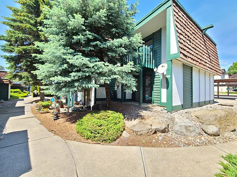 2121 E Upriver Dr #58 — Photo 23