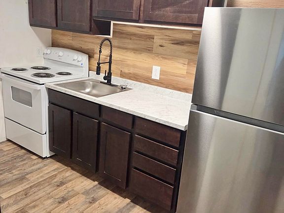 2nd image of 67 Old Cal Hill Rd