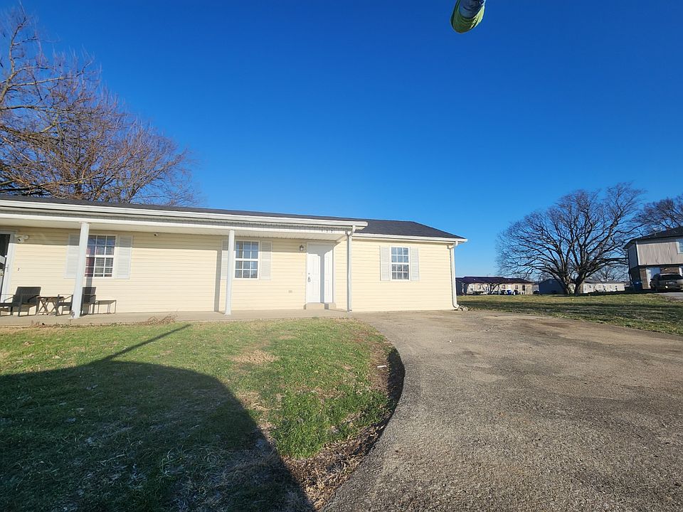 1st image of 132 Cardinal Dr