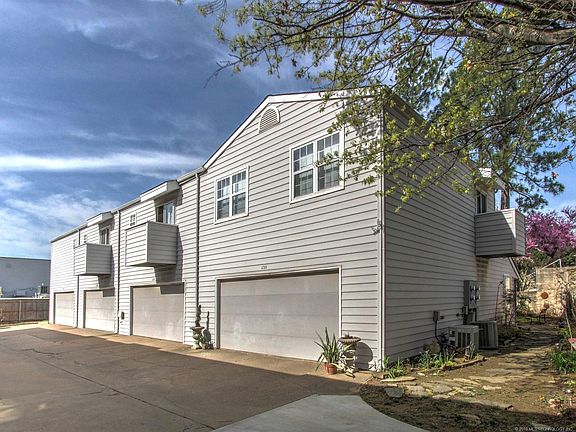 4th image of 6322 E 89th Pl #1103