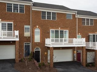 91 Blue Stone Hills Dr, Harrisonburg, VA 22801