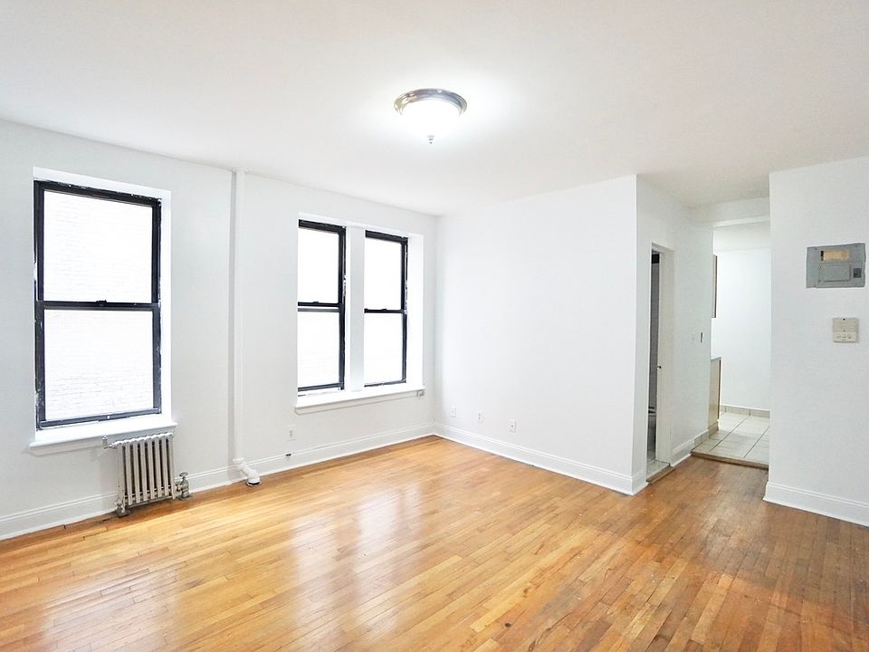 1st image of 2224 Amsterdam Ave #22A