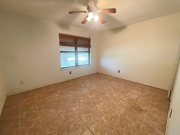 14th image of 4602 Milburn Rd