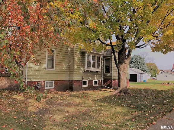 2nd image of 1037 N Seminary St