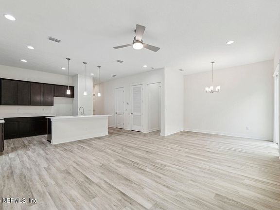 4th image of 7832 DRIGGERS Street