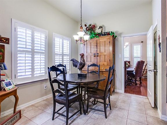4th image of 5308 Hampshire Dr