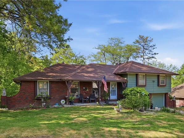 8828 Waverly Ave, Kansas City, KS 66109