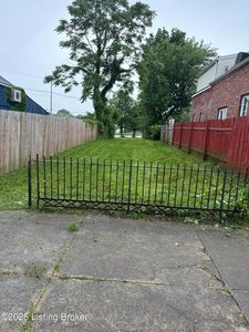 932 E Madison St, Louisville, KY, 40204