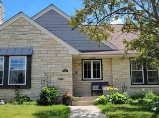 2780 N 68th St, Milwaukee, WI 53210