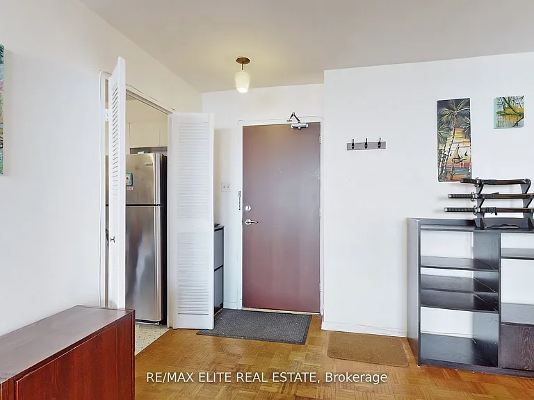 360 Ridelle Ave #1407 — Photo 6
