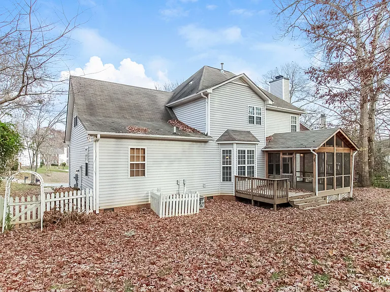 7 Crab Tree Ct — Photo 15