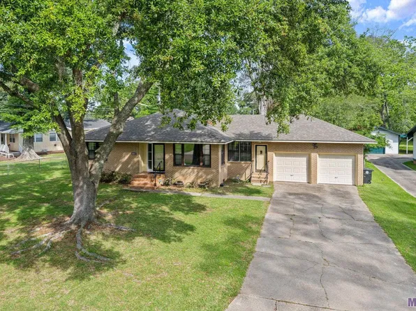 8935 Meadowood St, Baton Rouge, LA 70815