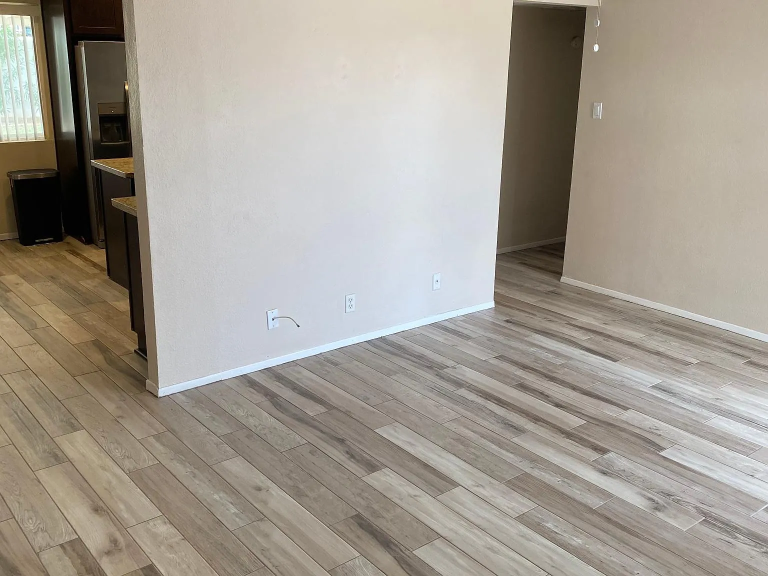 1020 N 72nd Place — Photo 3