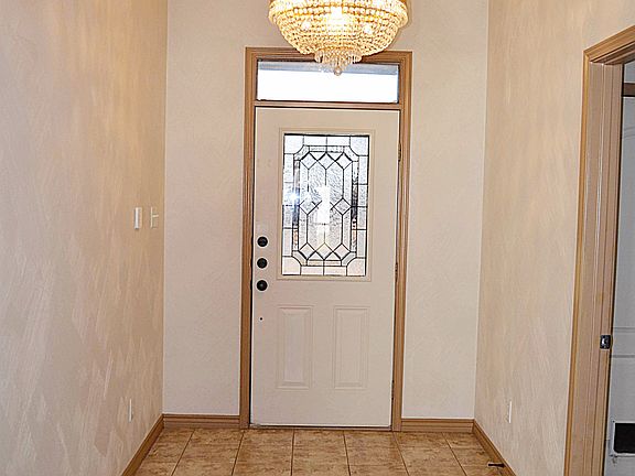 4th image of 2501 Joseph Dr