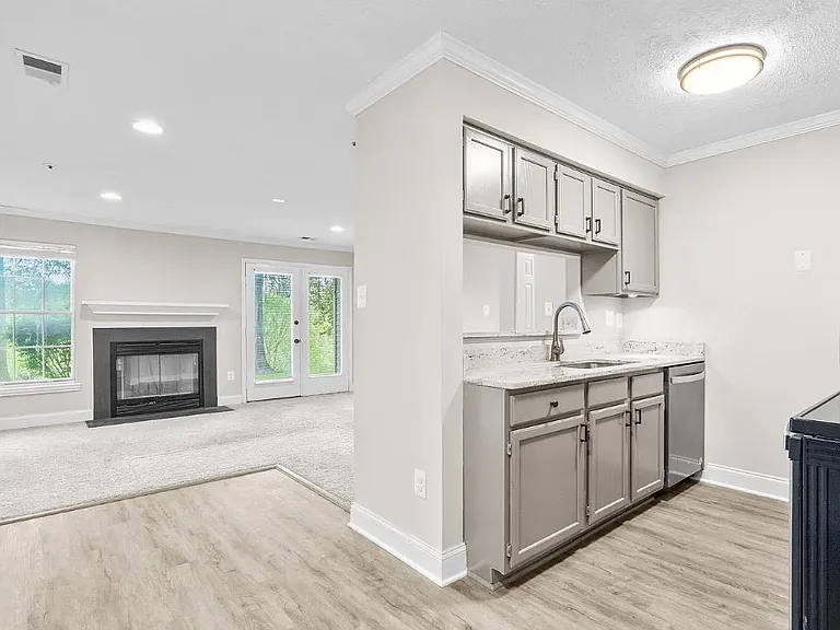 4720 Dorsey Hall Dr #602 — Photo 8