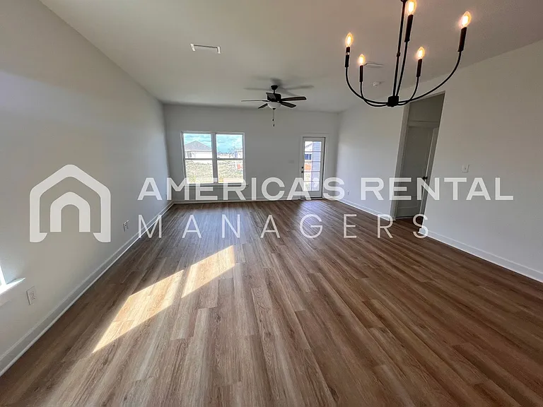 19641 Amberley Rd — Photo 15